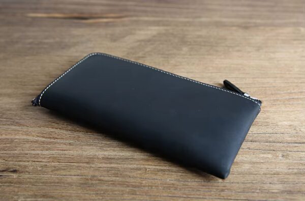 Wayfarer Zipper Wallet